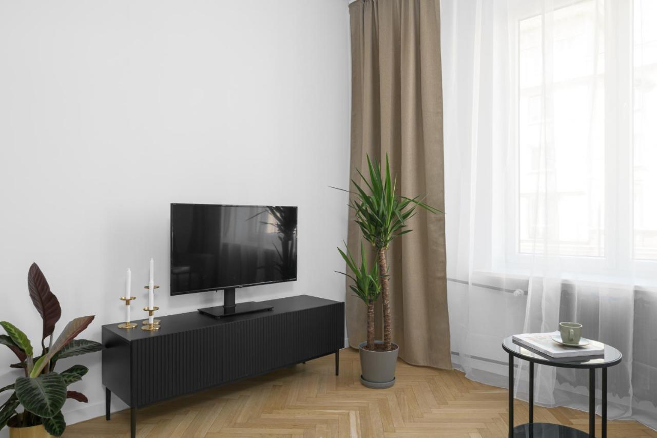 Oomph Warsaw Central Stylish Vintage Apartment Экстерьер фото